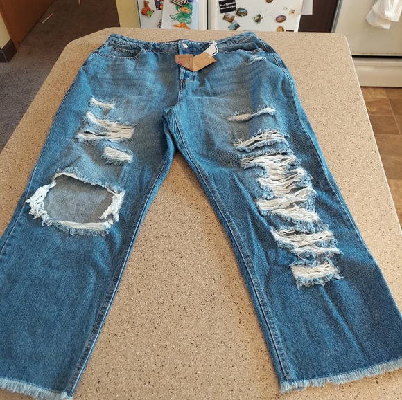 Vanilla Star Denim - Super High Rise 90s Boyfriend Jeans NEW